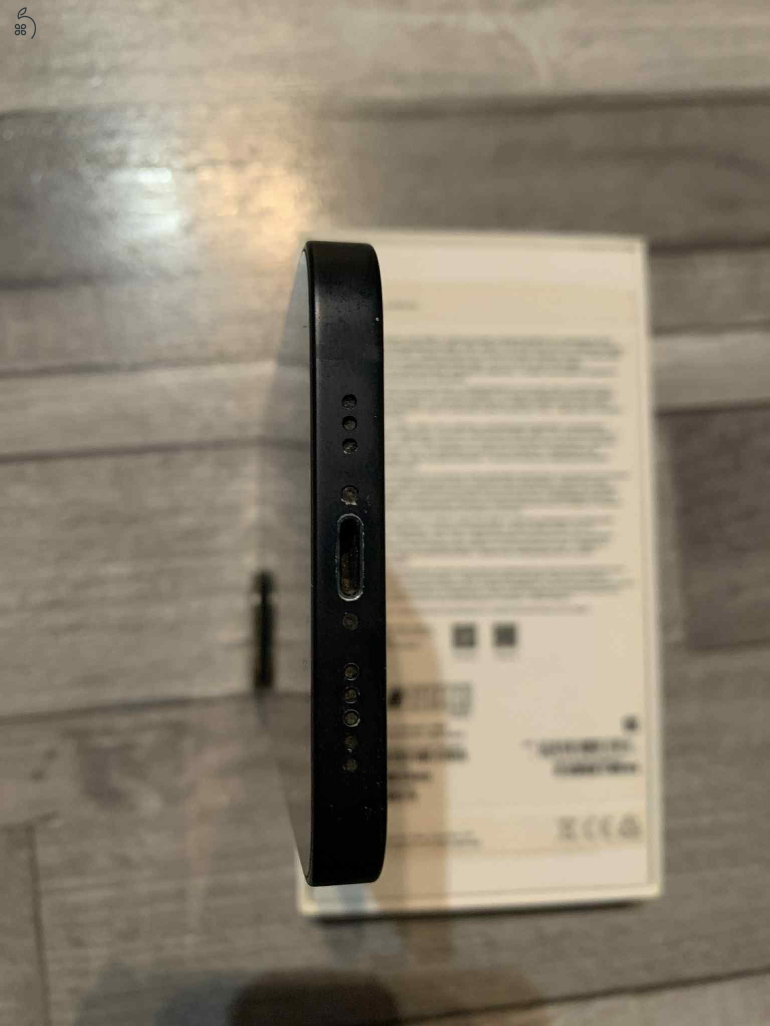 Eladó Iphone13,128Gb,független,karcmentes,éjfekete dobozával,adapterrel,kábellel