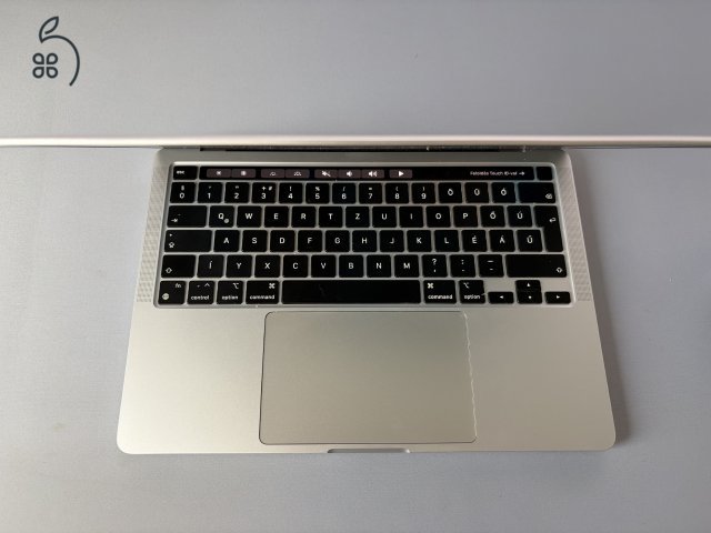 M1 -es MacBook Pro - 16GB / 512SSD