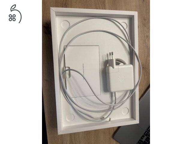 Apple MacBook Pro M1 – 8GB RAM / 256GB SSD