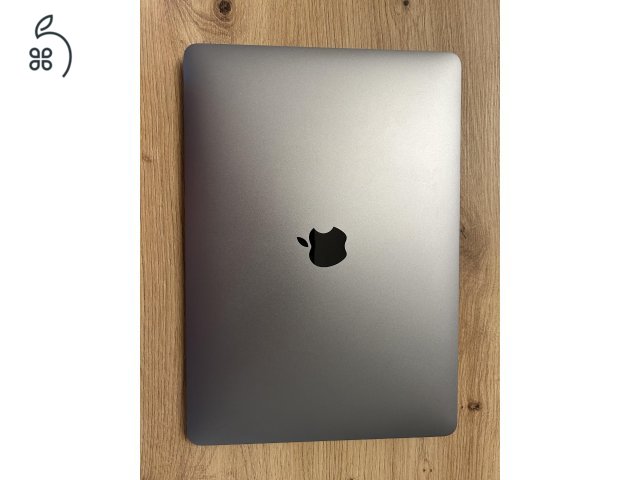 Apple MacBook Pro M1 – 8GB RAM / 256GB SSD