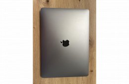 Apple MacBook Pro M1 – 8GB RAM / 256GB SSD