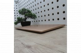 Apple MacBook Air 13 (2020) M1 8GB/256GB – használt, szép állapot – 87% akku (317 ciklus)