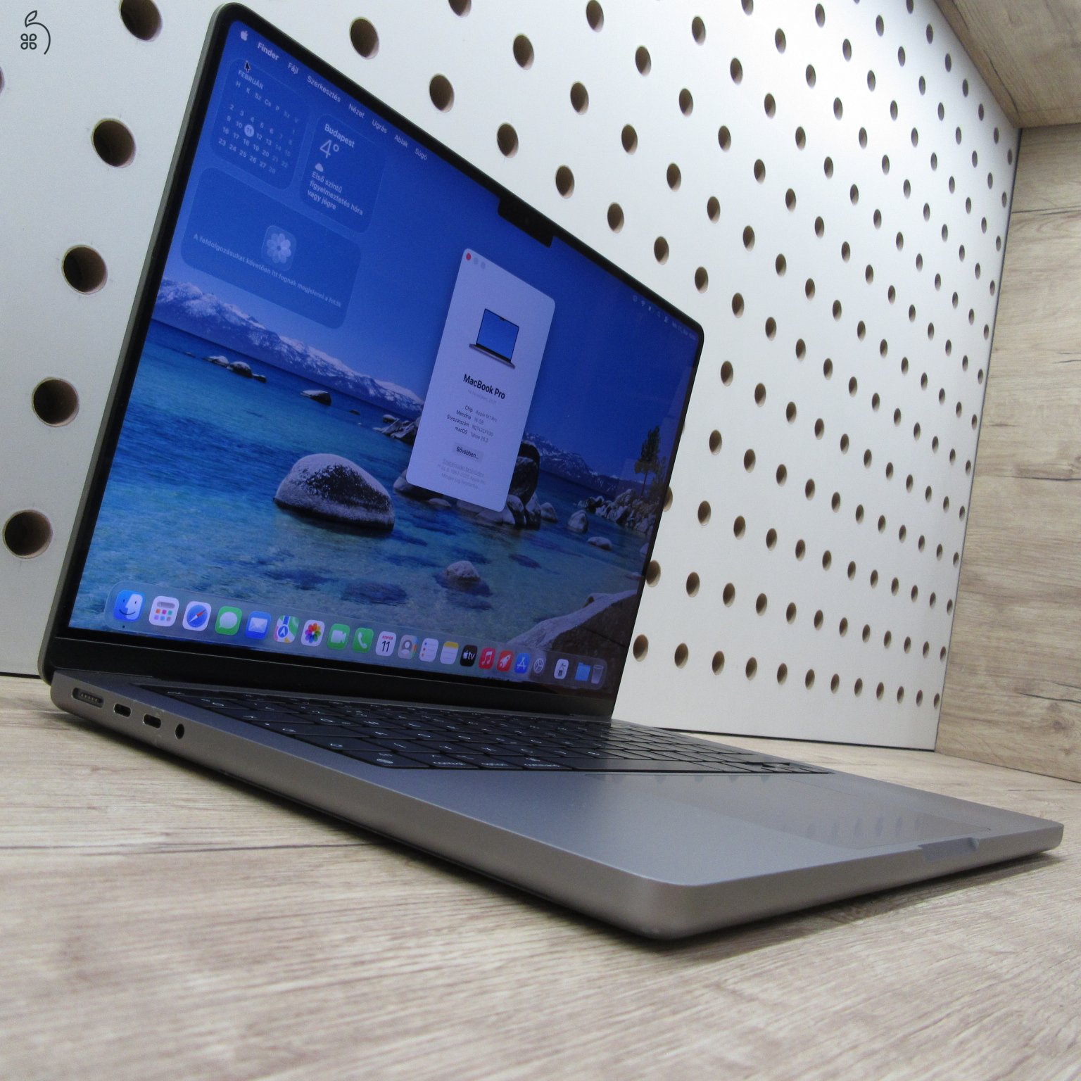 Apple MacBook Pro 14 (2021) M1 Pro 16GB/500GB – használt, szép állapot – 87% akku (323 ciklus)