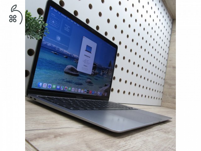 Apple MacBook Air 13 (2020) M1 8GB/500GB – használt, megkímélt – 82% akku