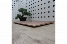 Apple MacBook Air 13 (2020) M1 8GB/256GB – használt, megkímélt – 85% akku (258 ciklus)