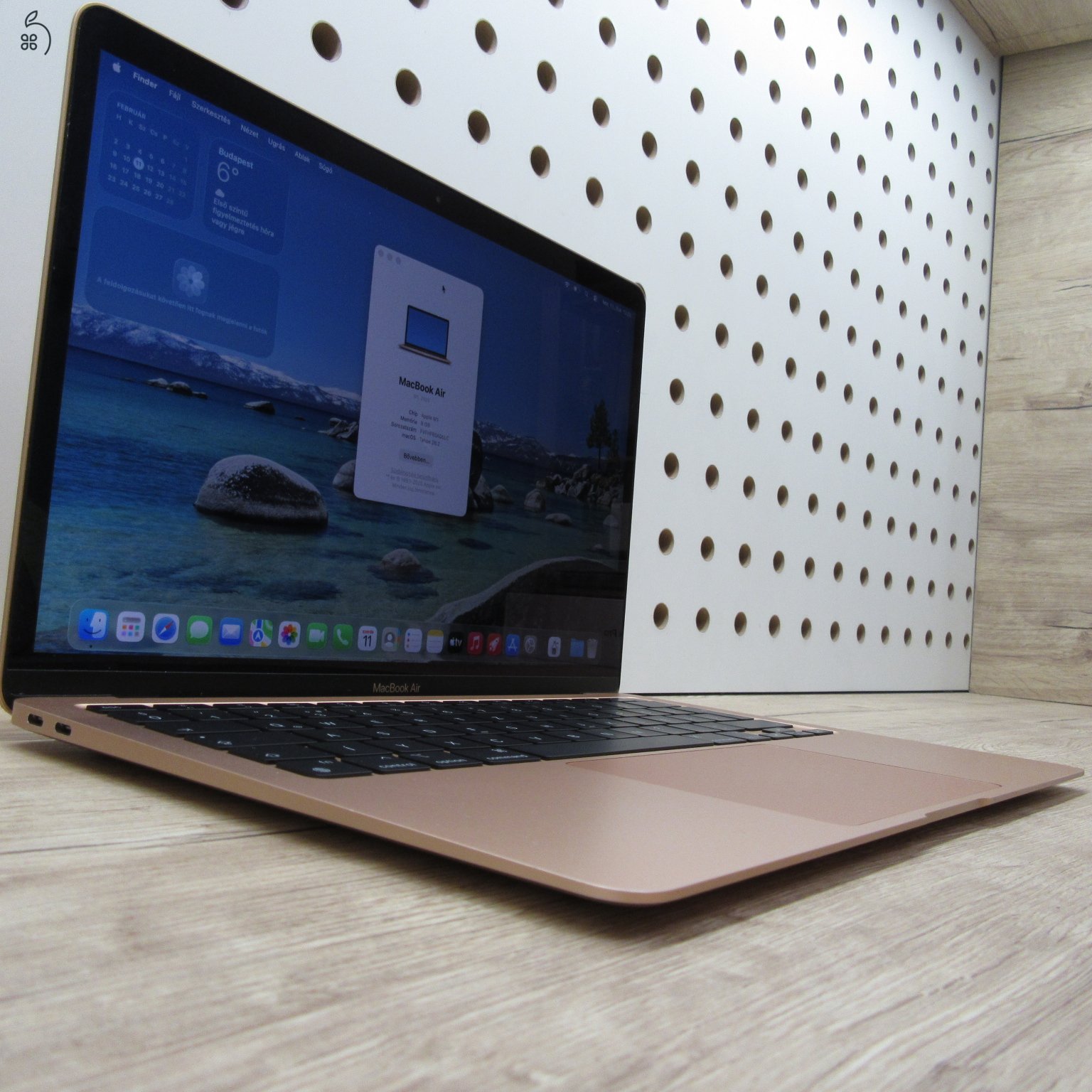 Apple MacBook Air 13 (2020) M1 8GB/256GB – használt, megkímélt – 85% akku (258 ciklus)