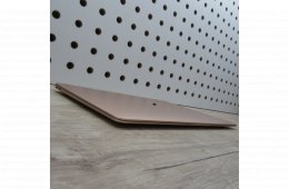 Apple MacBook Air 13 (2020) M1 8GB/256GB – használt, megkímélt – 85% akku (258 ciklus)