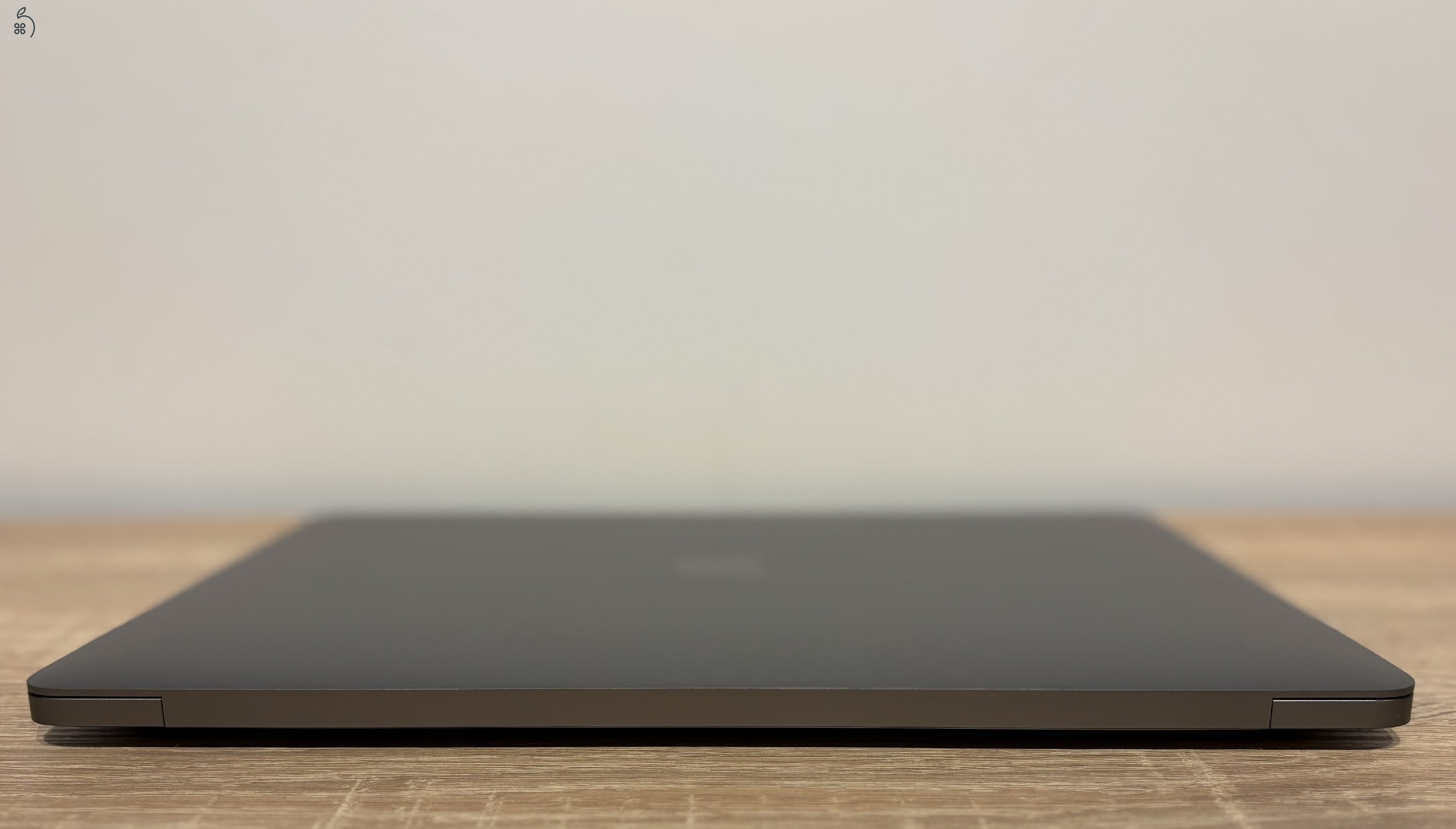 Újszerű Macbook (M1) eladó