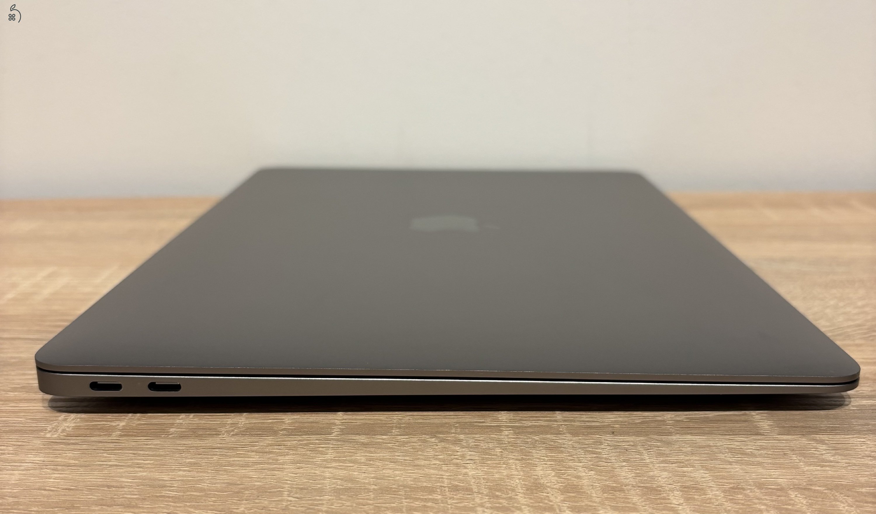 Újszerű Macbook (M1) eladó
