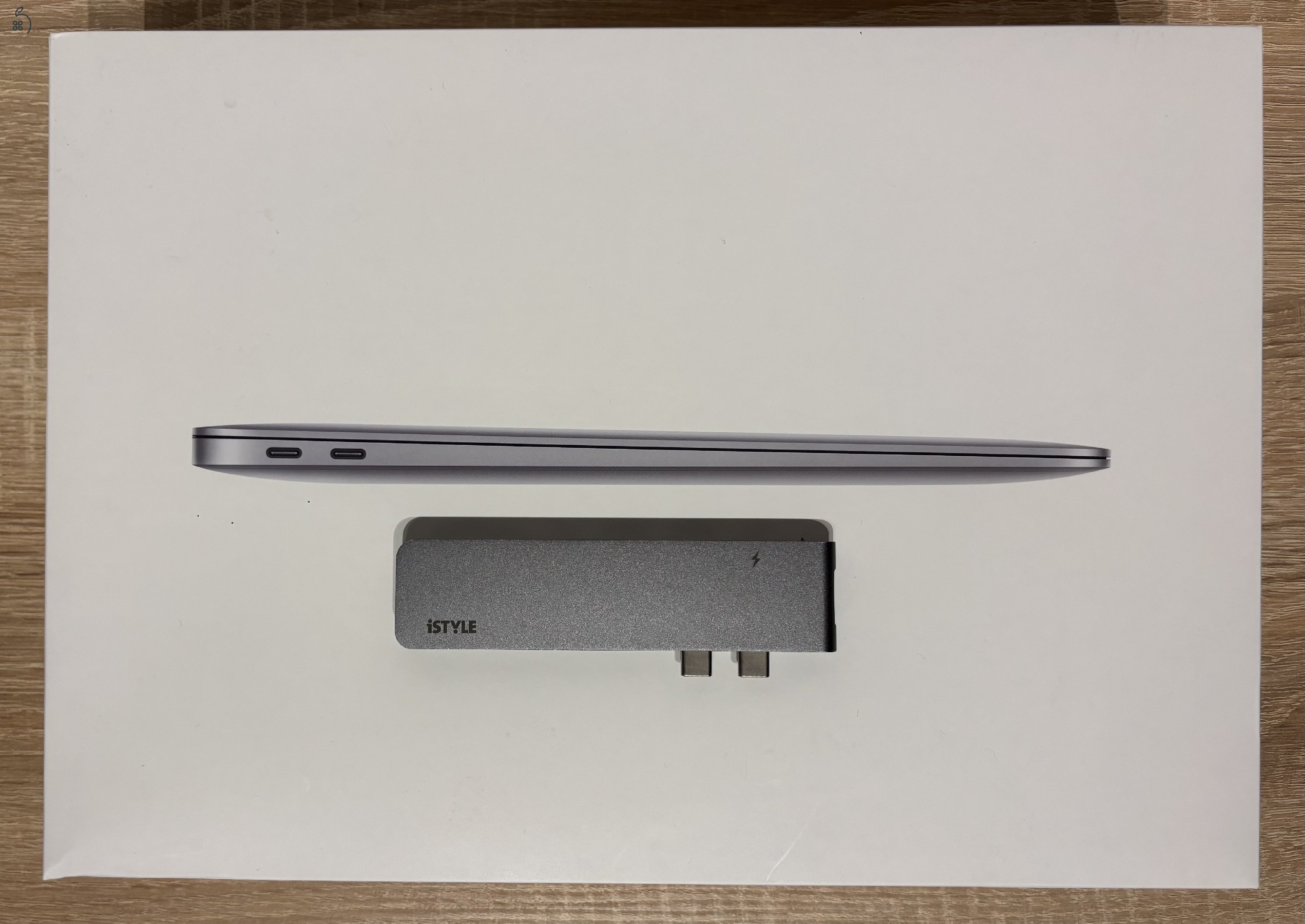 Újszerű Macbook (M1) eladó