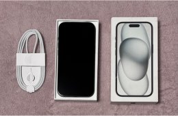 iPhone 15 128GB - AKKU 99% - Jótállás 2028.04.-hóig, kártyafüggetlen, karcmentes állapotban