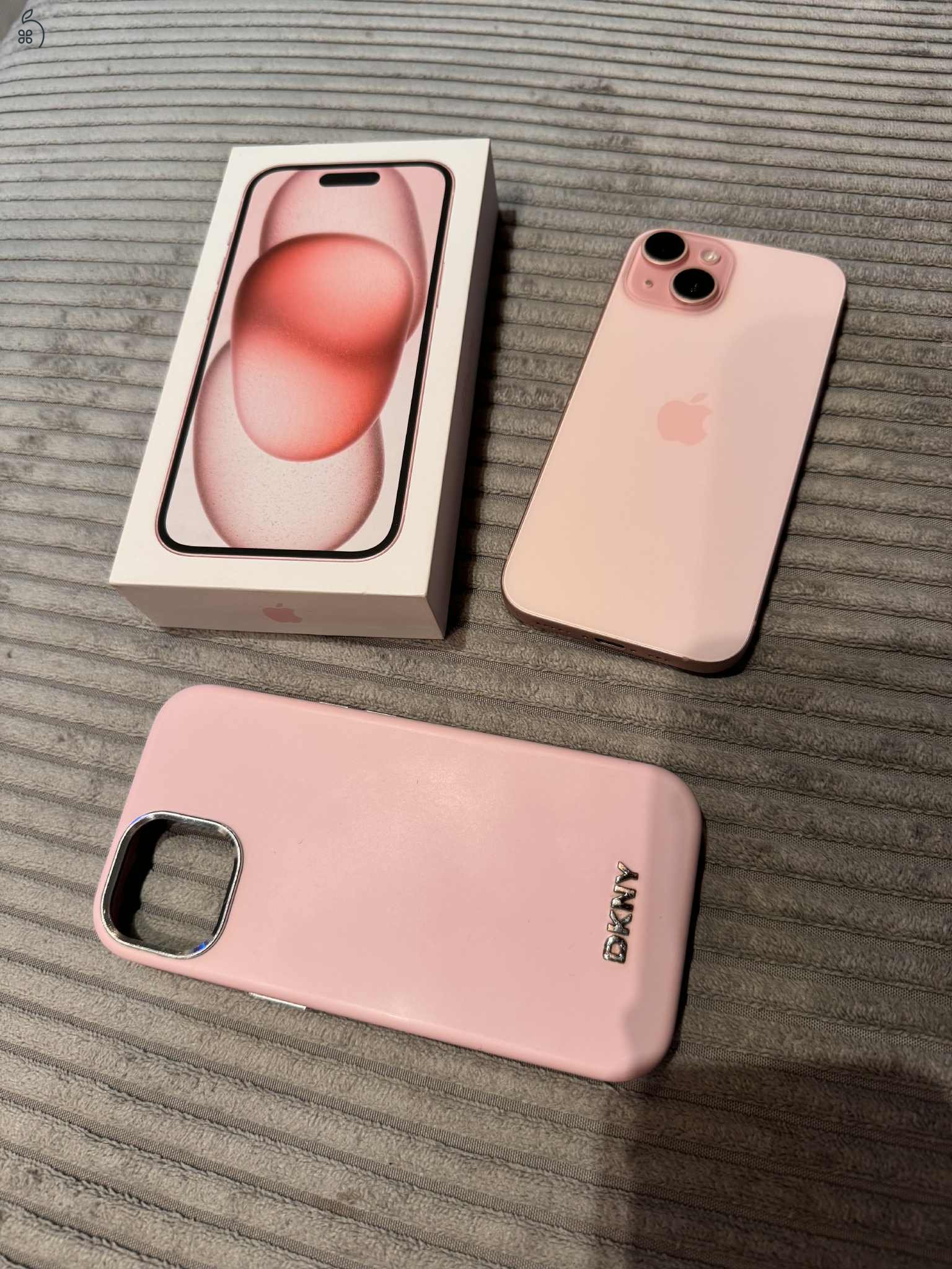 Eladó iPhone 15 – 128 GB, Pink