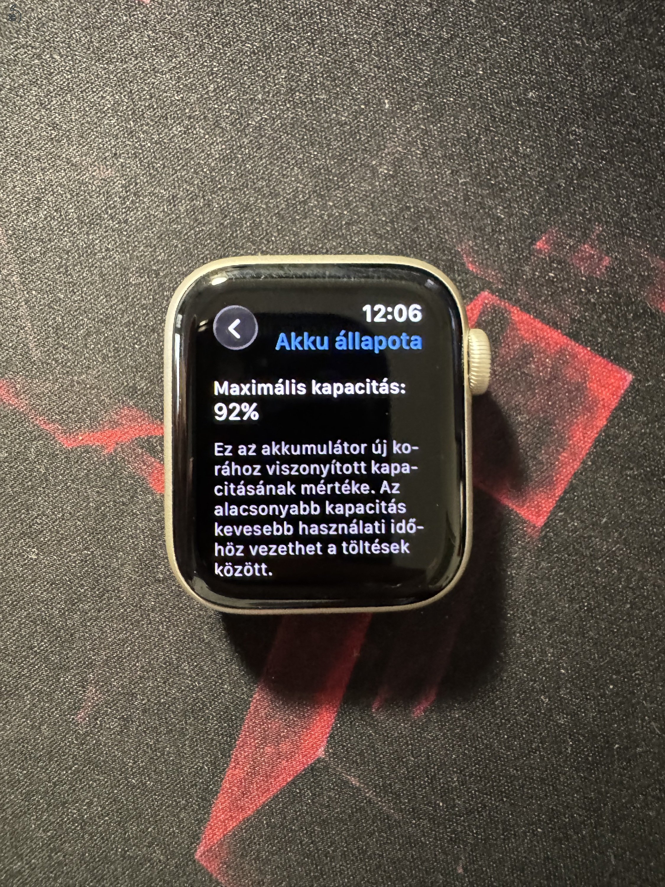 Apple Watch SE 2 40 mm (GPS) Starlight (garanciális)