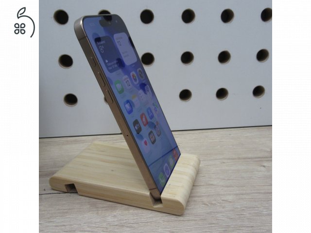 Apple iPhone 16 Pro Max 256GB Desert Titanium – használt, megkímélt – 100% akku (13 ciklus) – 6 hónap garancia