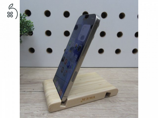 Apple iPhone 16 Pro 256GB Natural Titanium – használt, karcmentes – 6 hónap garancia