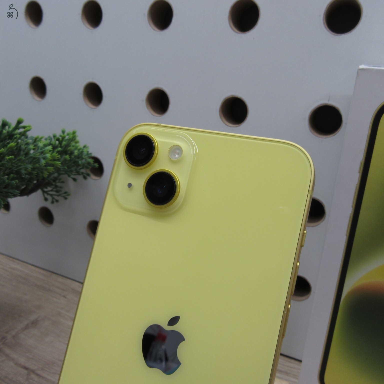 Apple iPhone 14 Plus 128GB sárga – használt, karcmentes – 97% akku – 6 hónap garancia