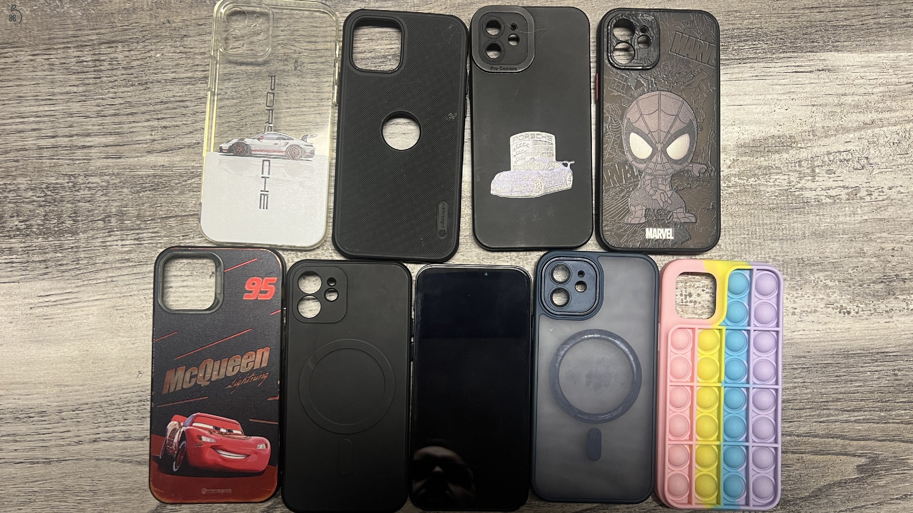 iPhone 12 független, 80%-os akku