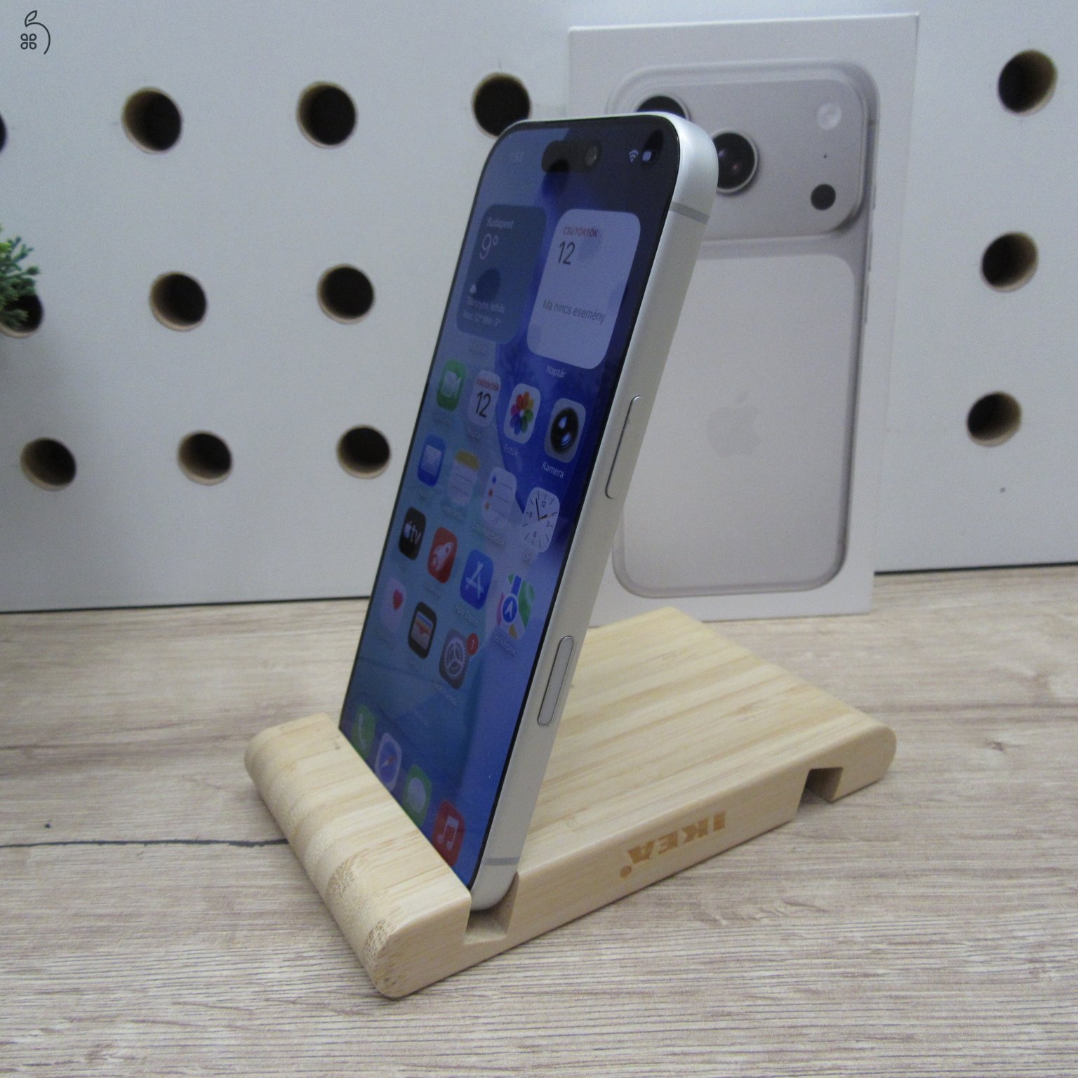 Apple iPhone 17 Pro 256GB Silver – használt, szép állapot – 100% akku (76 ciklus) – Apple garancia 2026.11.04-ig