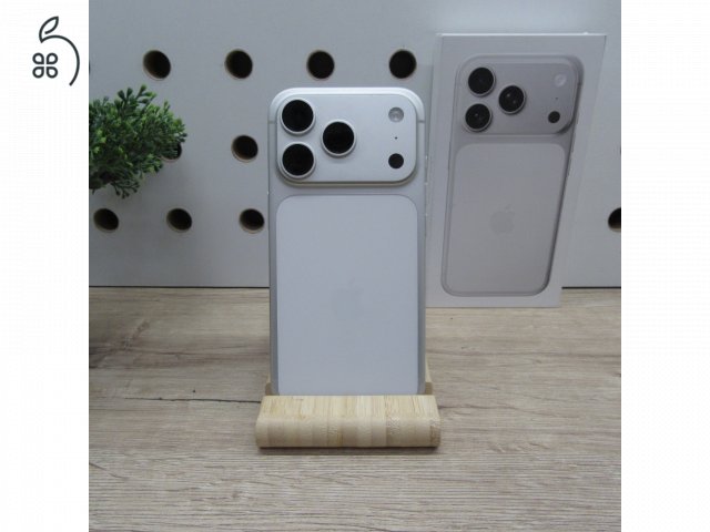 Apple iPhone 17 Pro 256GB Silver – használt, szép állapot – 100% akku (76 ciklus) – Apple garancia 2026.11.04-ig