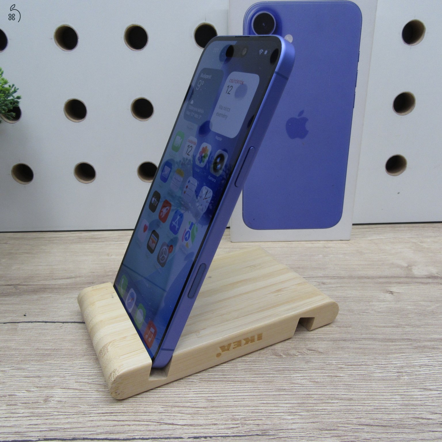 Apple iPhone 16 Plus 128GB Ultramarine – használt, karcmentes – 96% akku (266 ciklus) – 6 hónap garancia