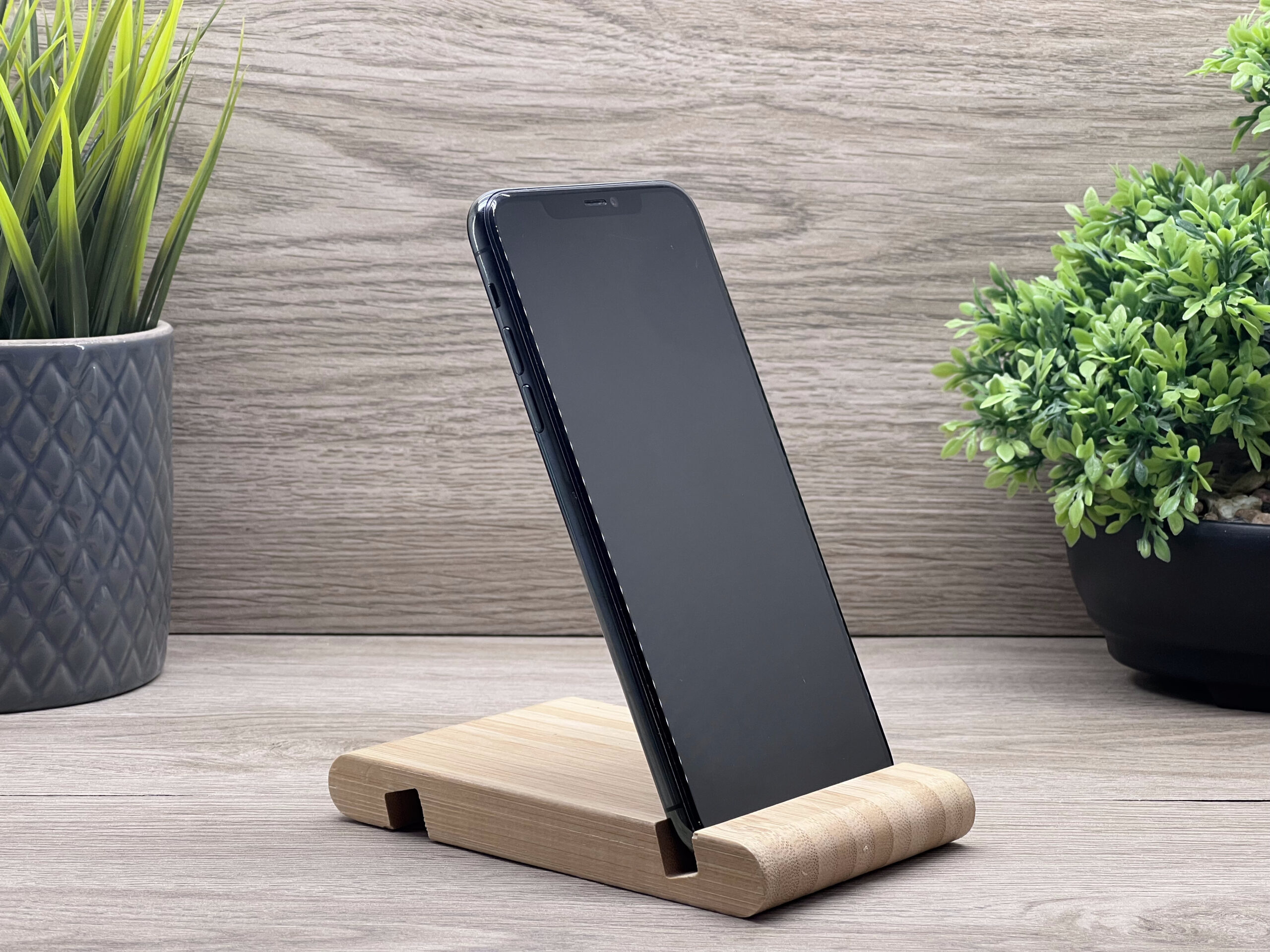 iPhone 11 Pro Max Midnight green 64GB 2 ÉV Garanciával 100%