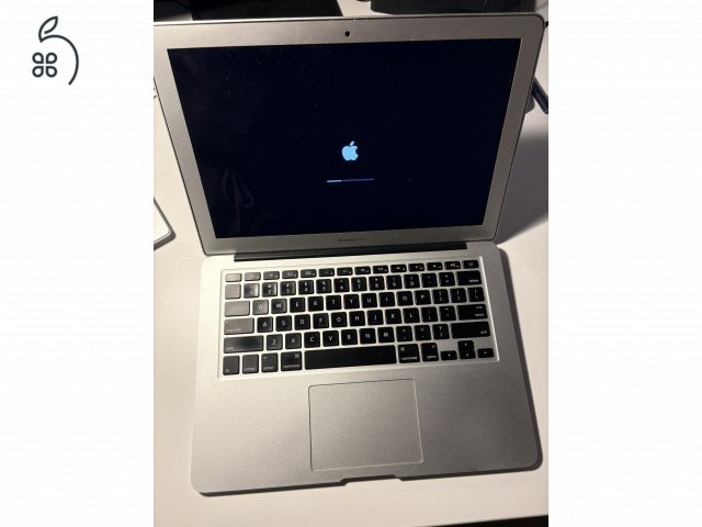 MacBook Air 2014 early, US billentyűzet