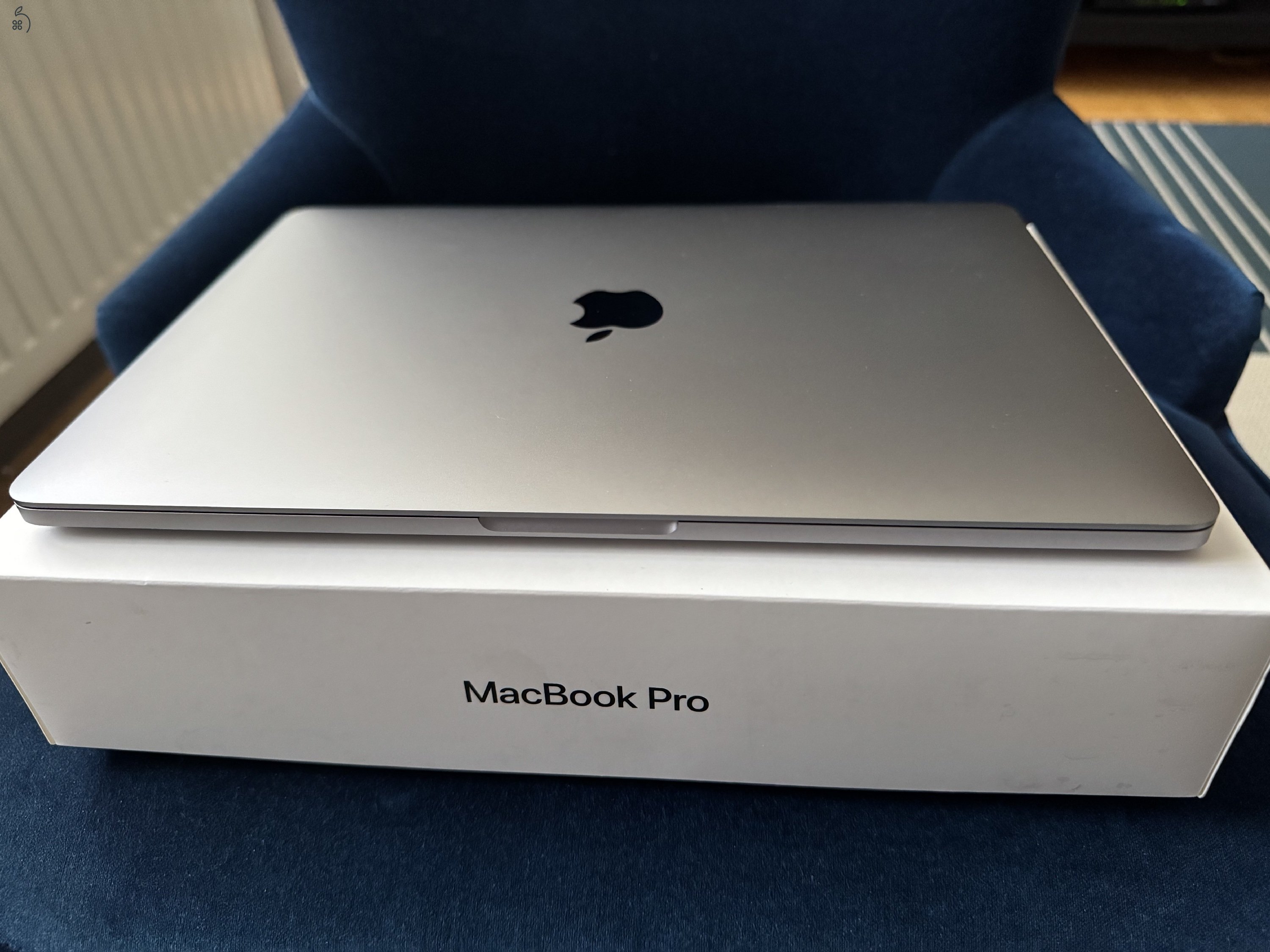 Macbook Pro 13 2018, 512ssd, 8gb 