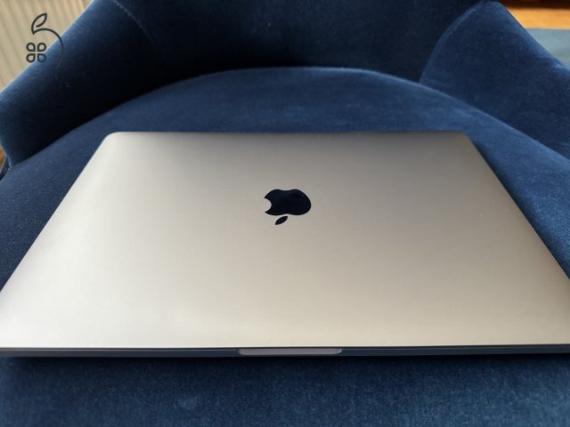 Macbook Pro 13 2018, 512ssd, 8gb 