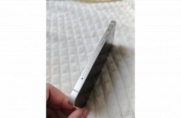 iPhone 13 128GB Fehér makulátlan állapotban