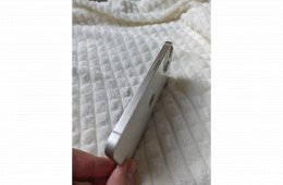 iPhone 13 128GB Fehér makulátlan állapotban