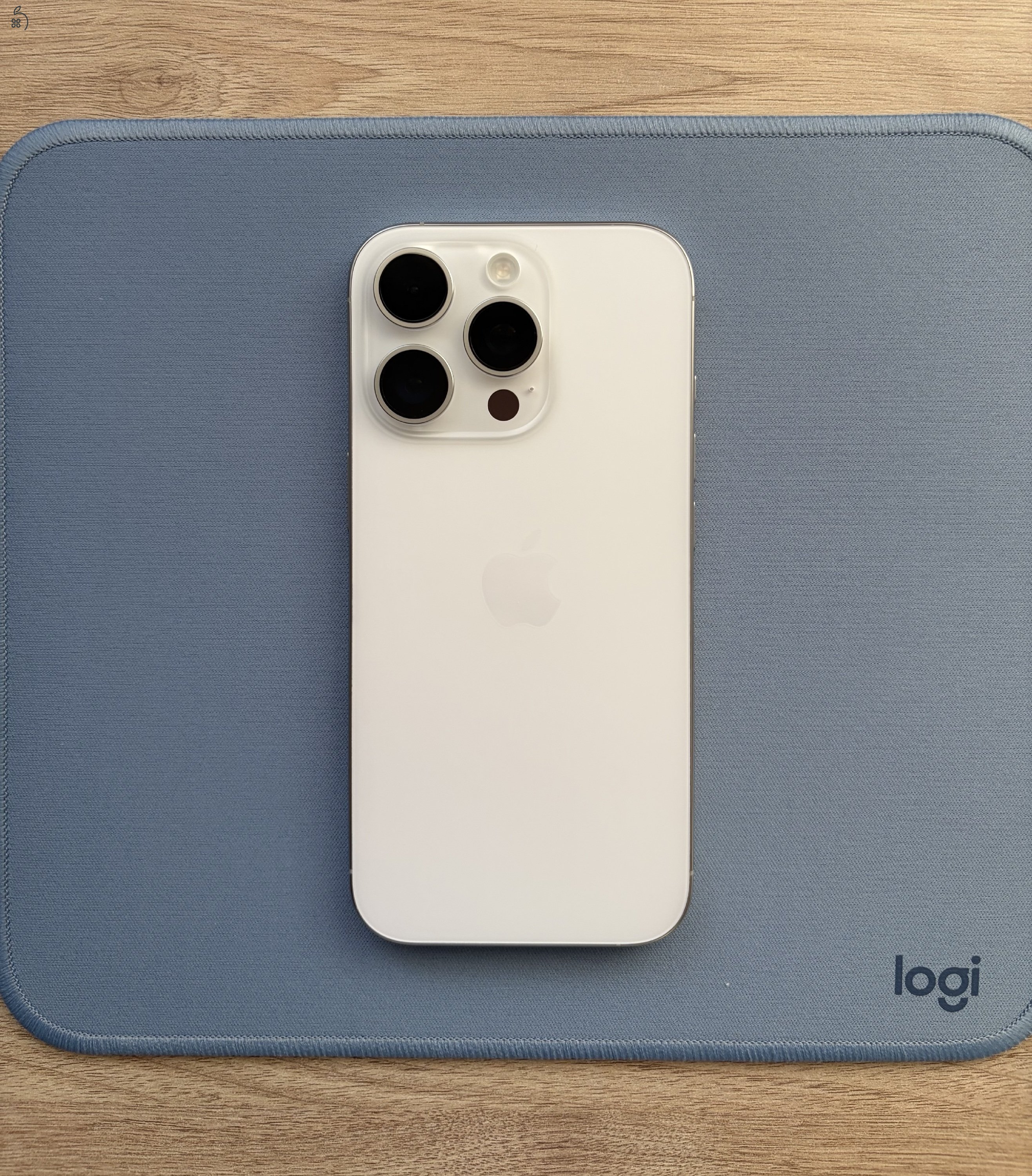 iPhone 16 Pro (fehér titán, 256 GB, 100% akkumulátor)