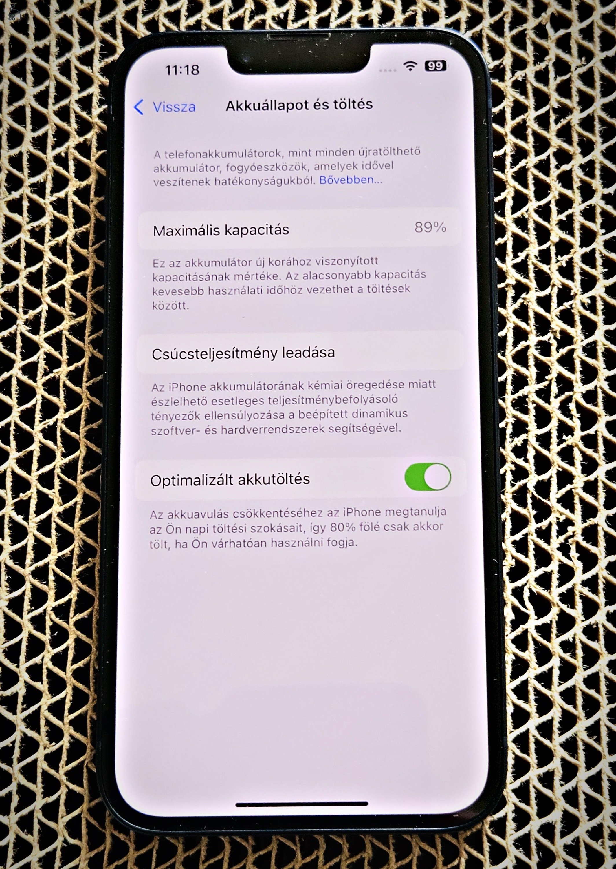 iPhone 14 128 GB Midnight független telefon