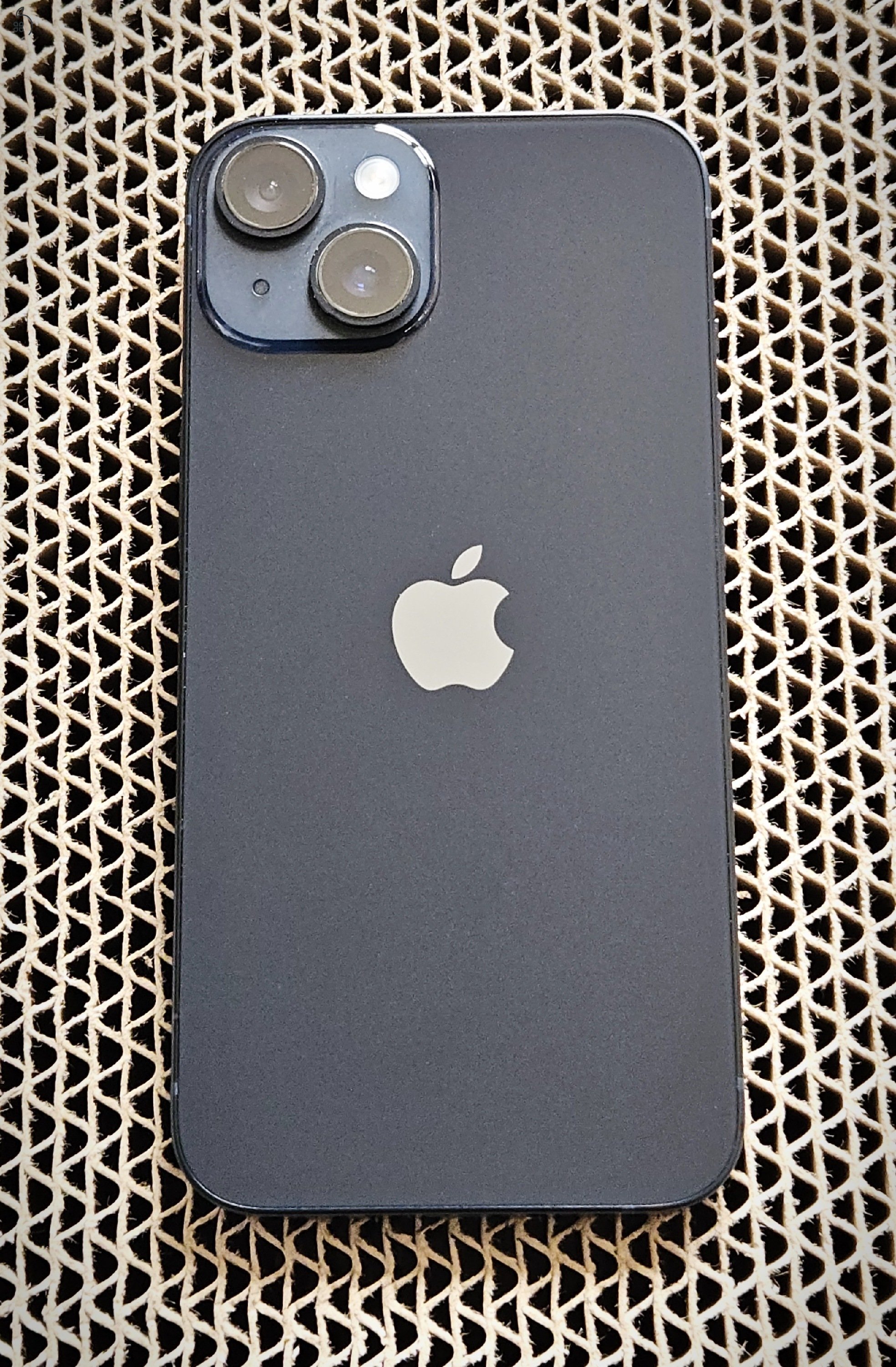 iPhone 14 128 GB Midnight független telefon