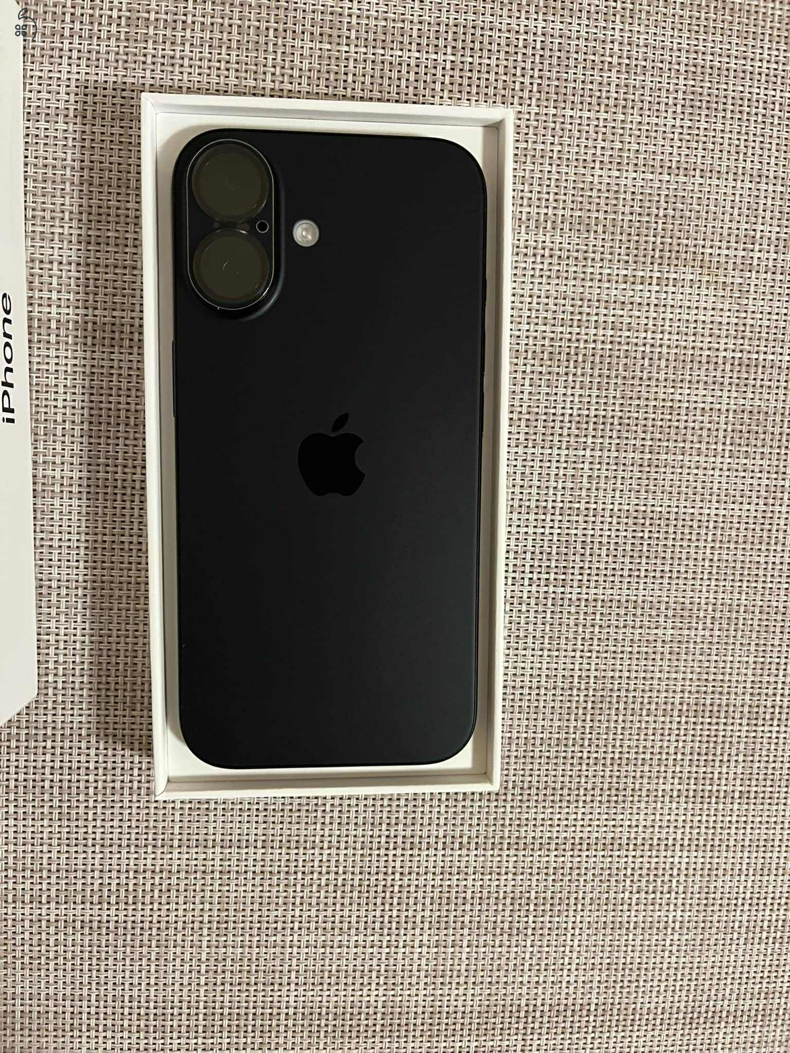 Eladó Iphone 16 128 GB