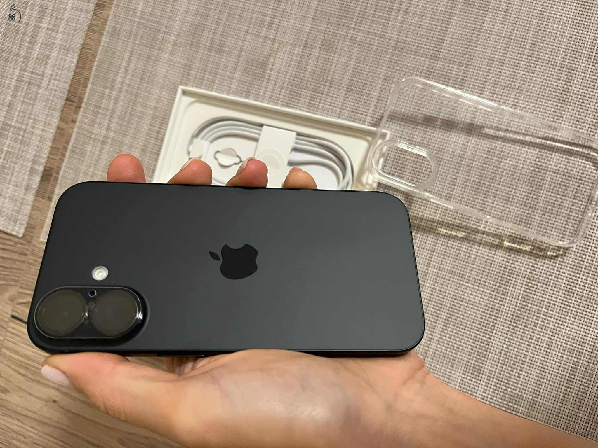 Eladó Iphone 16 128 GB