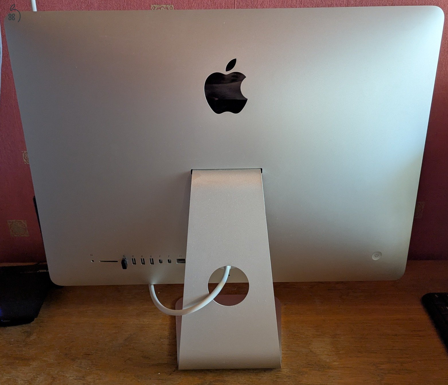 iMac 21,5