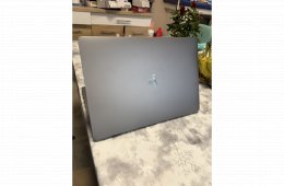 MacBook pro 2019 Core I9 32Gb ram 2TB ssd 8Gb vga