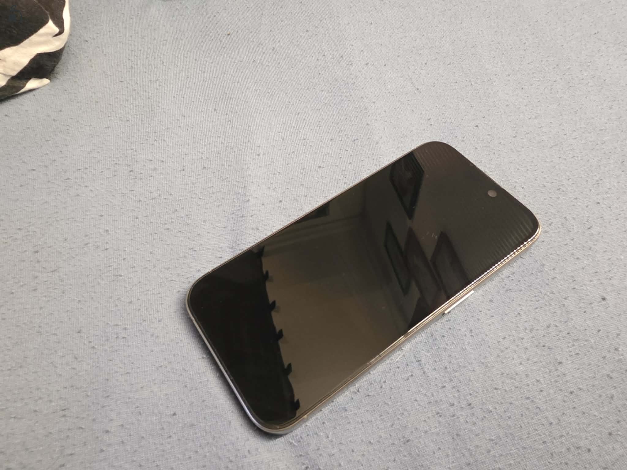 15 pro Natural Titanum.