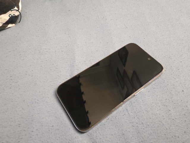 15 pro Natural Titanum.