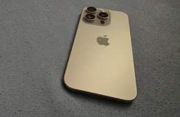 15 pro Natural Titanum.