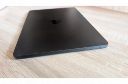 Eladó MacBook Air 13” M2 – 8GB RAM / 500GB SSD – kiváló állapot