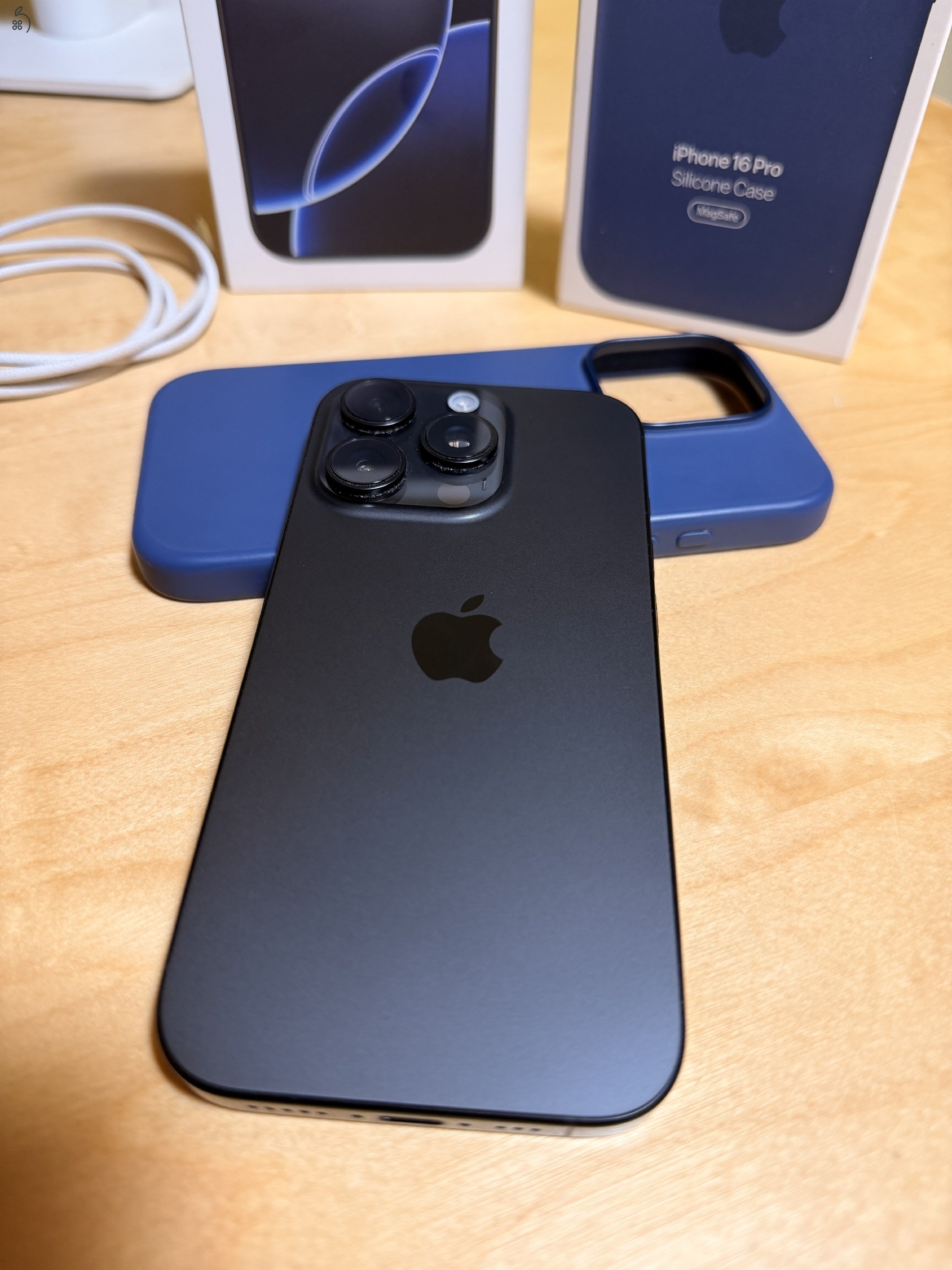 Eladó iPhone 16 Pro – Black Titanium – 256 GB – Garanciális – 98% akkumulátor