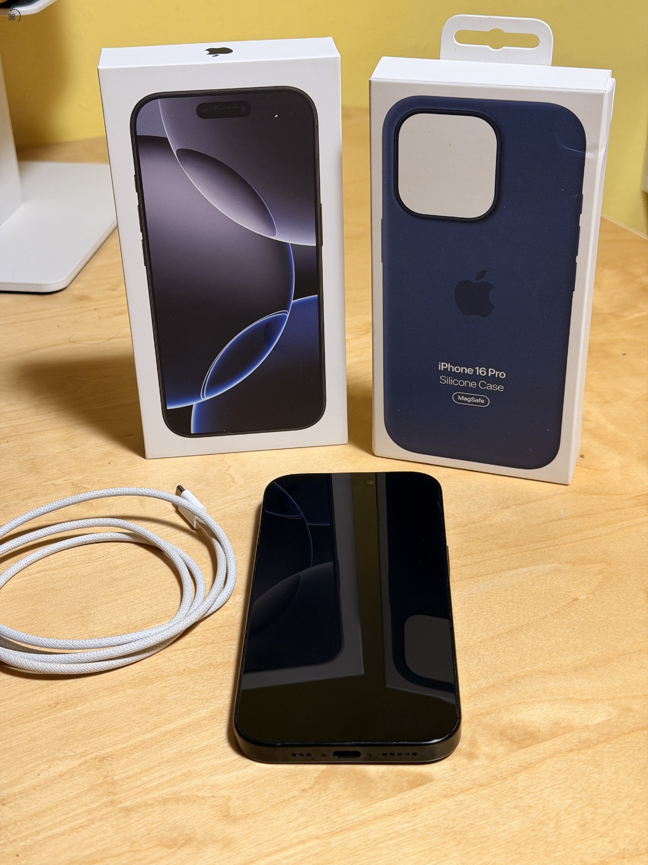 Eladó iPhone 16 Pro – Black Titanium – 256 GB – Garanciális – 98% akkumulátor