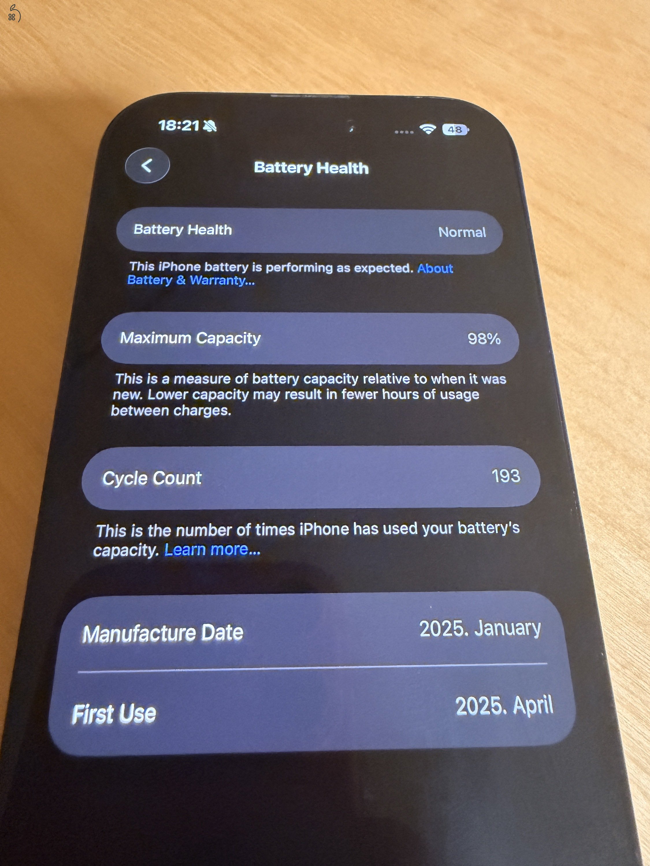 Eladó iPhone 16 Pro – Black Titanium – 256 GB – Garanciális – 98% akkumulátor