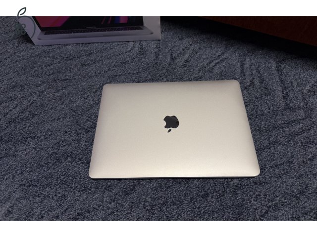 Apple Macbook Pro 13 Touchbar 2022 M2 8GB/256GB Silver/Magyar bill./Akku:97%