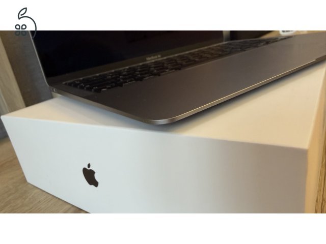 MacBook Air 13” (2021) – M1, 8GB/256GB