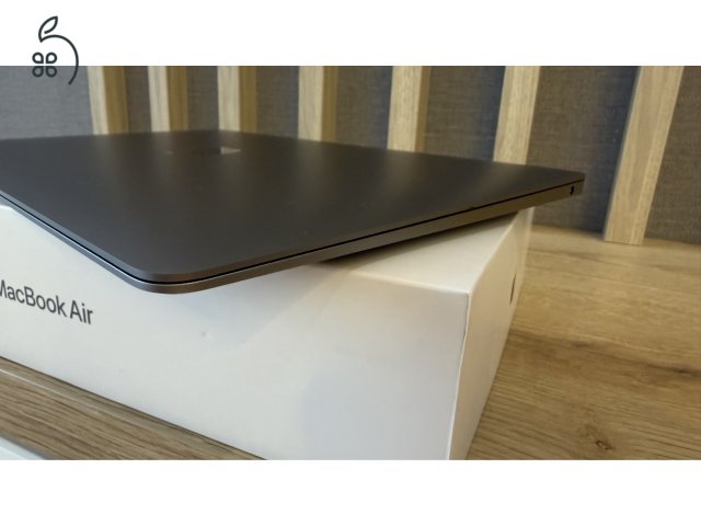 MacBook Air 13” (2021) – M1, 8GB/256GB