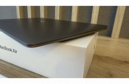 MacBook Air 13” (2021) – M1, 8GB/256GB