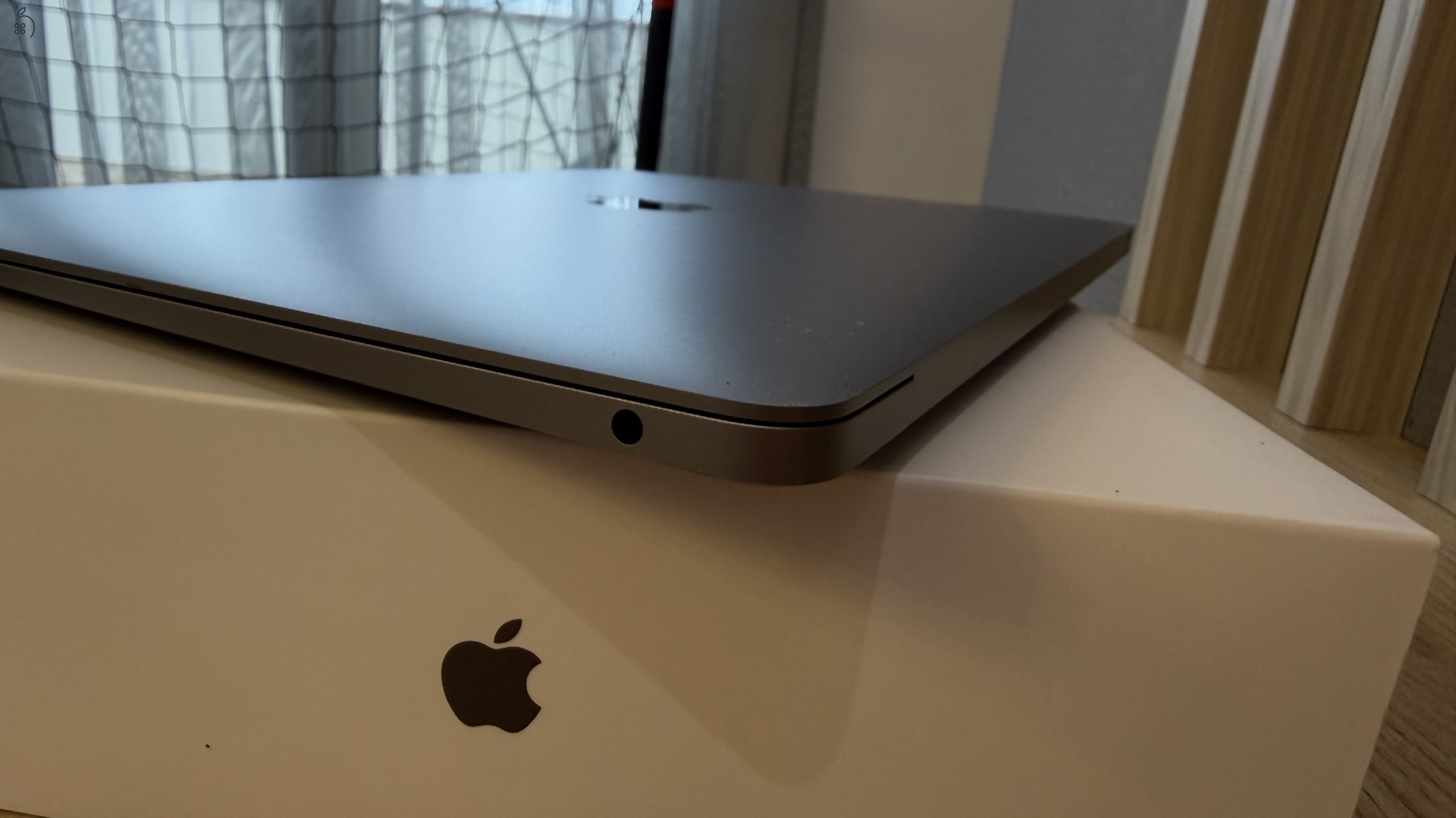 MacBook Air 13” (2021) – M1, 8GB/256GB