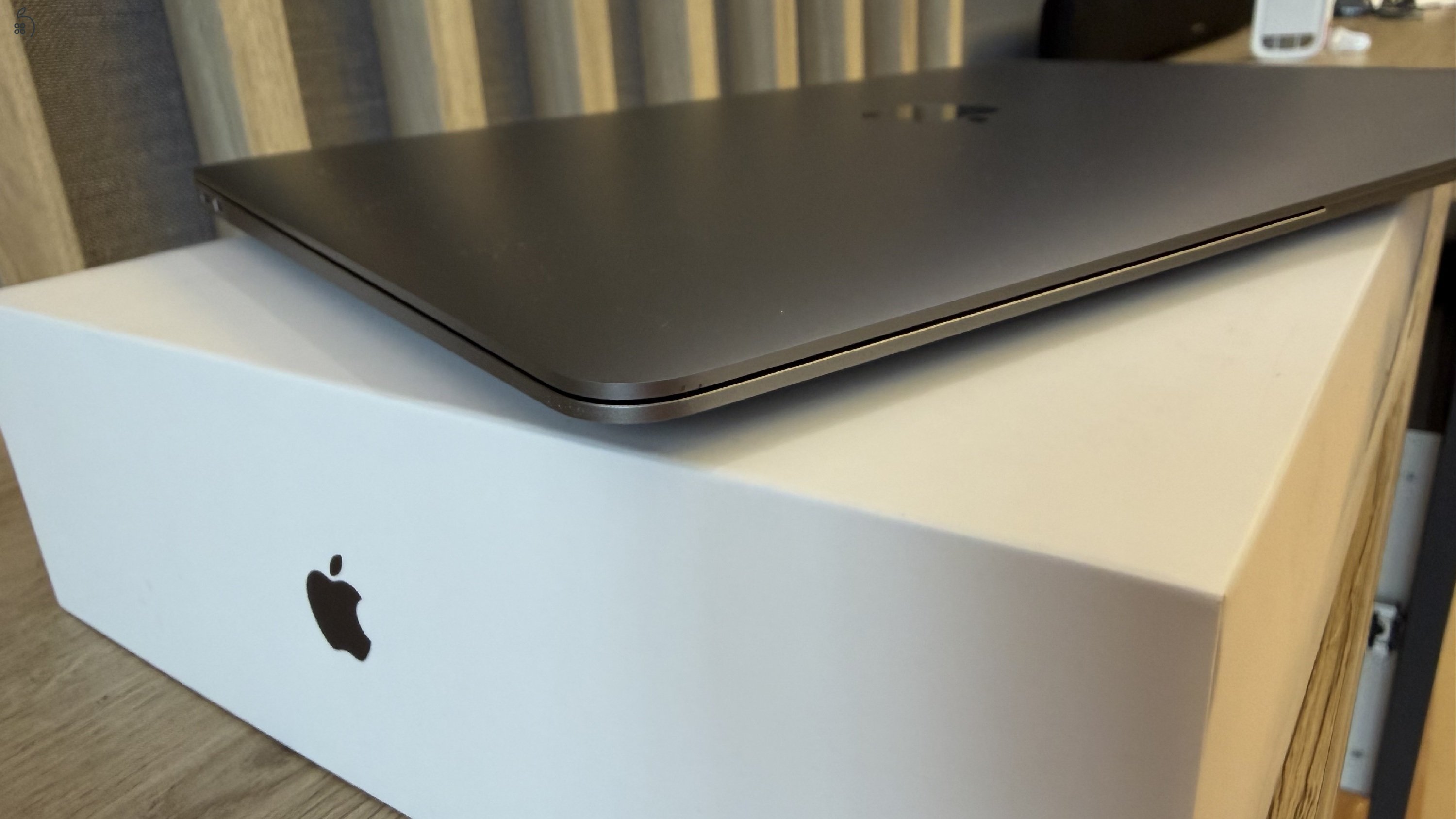 MacBook Air 13” (2021) – M1, 8GB/256GB